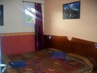 Ad-Cyber Hotel