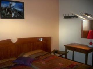 Ad-Cyber Hotel