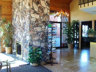 Best Western El Rey Inn & Suites