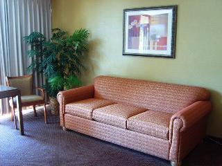 Best Western El Rey Inn & Suites