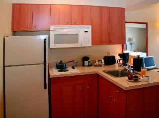 Best Western Plus Navigator Inn & Suites