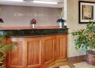 Comfort Suites Airport