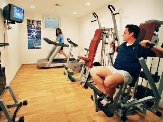 Airport Boutiquehotel Hein