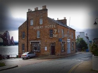 Albert Hotel