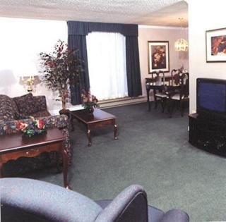 Albert at Bay Suite