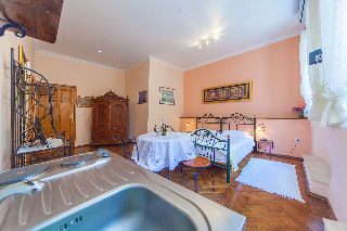 Amoret  (Private accommodation)