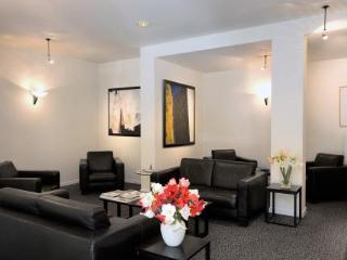 Argus Hotel