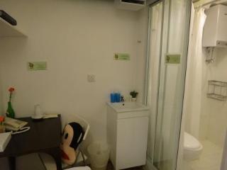 Apple Hotel