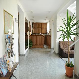 Amicus Hotel