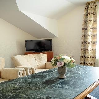 Amicus Hotel