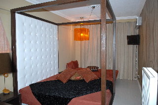 Art Apartments