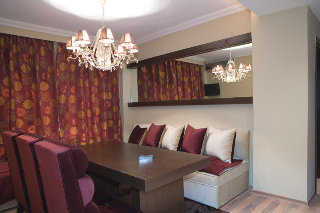 Art Apartments