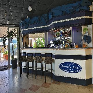 Beach Plaza