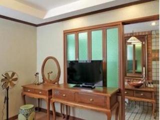9w Boutique Studio