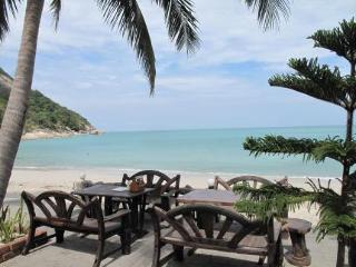Bottle Beach 1 Resort