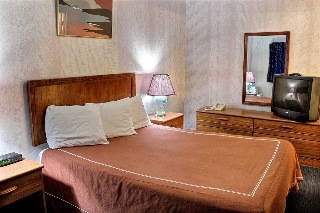 Rodeway Inn & Suites