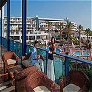 Sandos Papagayo Beach Resort