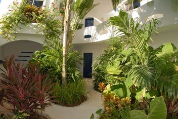 Aqualuna - Adults Only