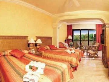 Grand Palladium Riviera